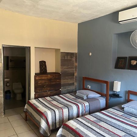 Hostel Casa Xtakay Valladolid  Exteriör bild