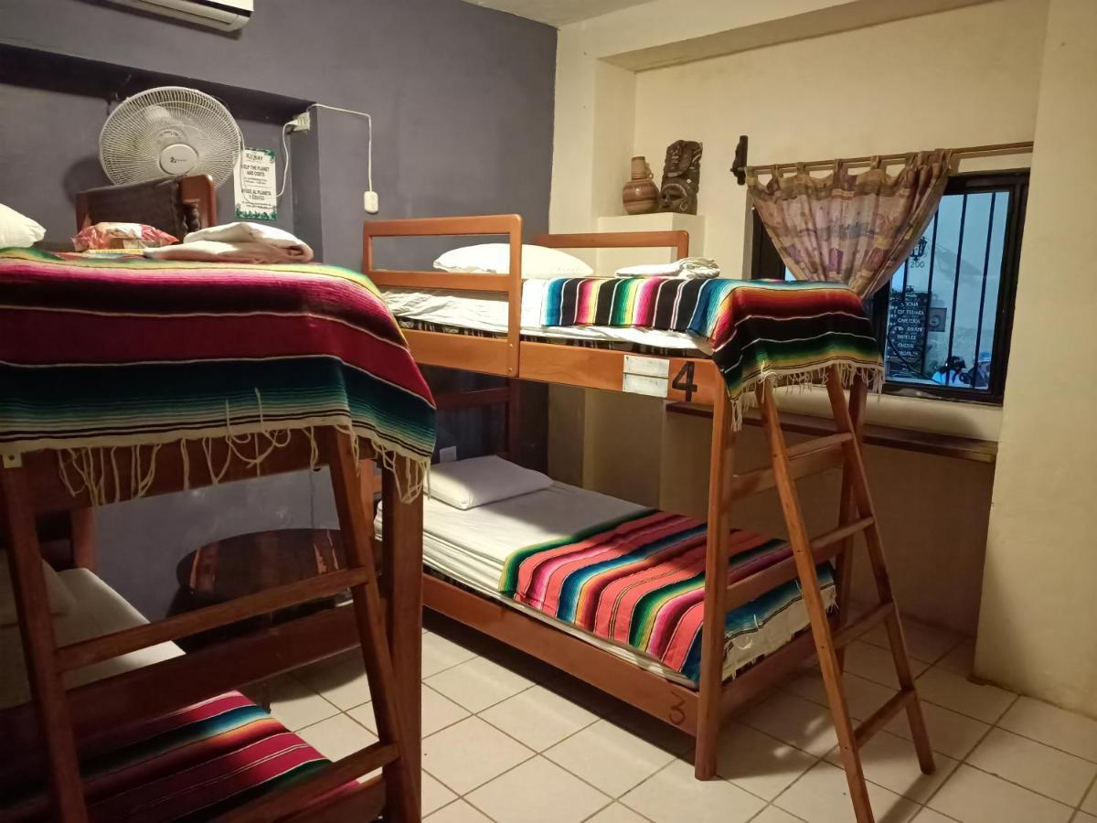 Hostel Casa Xtakay Valladolid  Exteriör bild